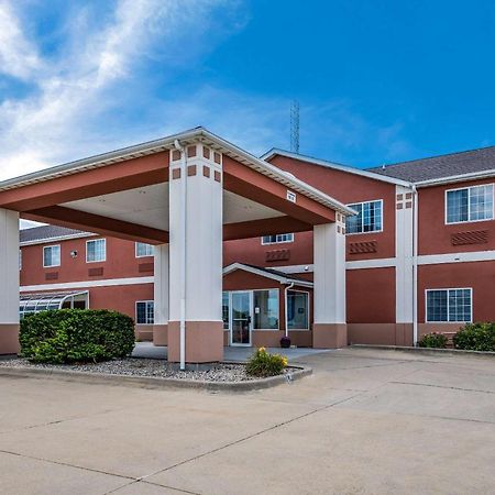 Rodeway Inn Urbana Champaign University Area Exterior photo