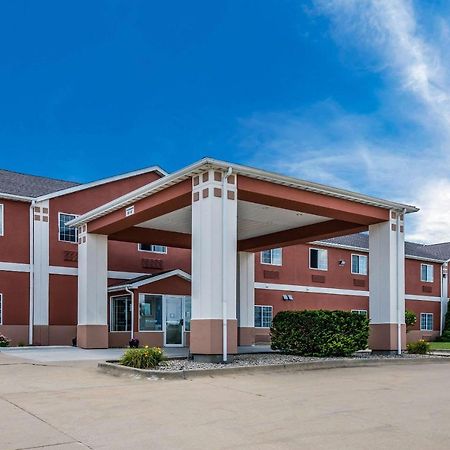 Rodeway Inn Urbana Champaign University Area Exterior photo